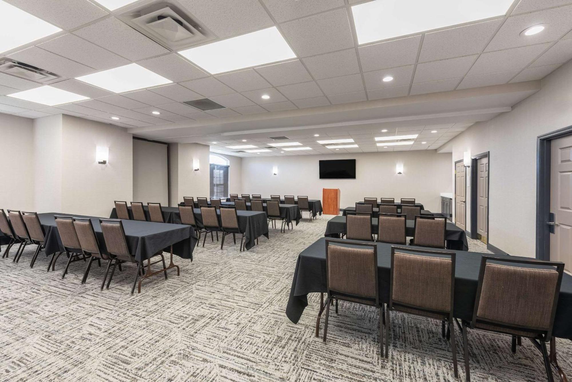 Country Inn & Suites By Radisson, Findlay, Oh Buitenkant foto
